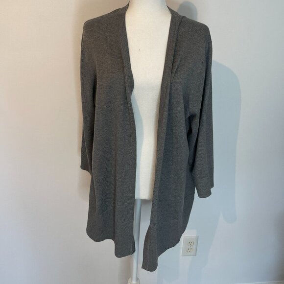 Lane Bryant Gray Cardigan Sweater NWT size 18/20 - Picture 1 of 6